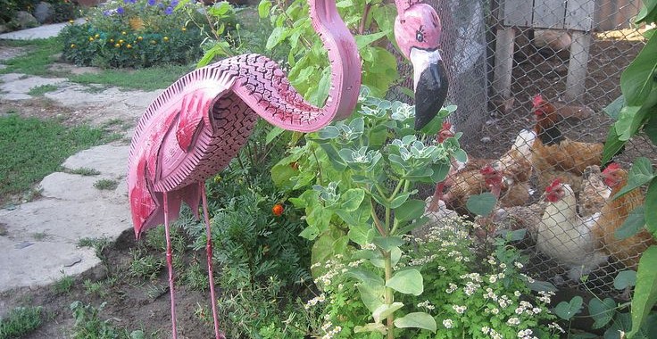 flamingo backyard decor