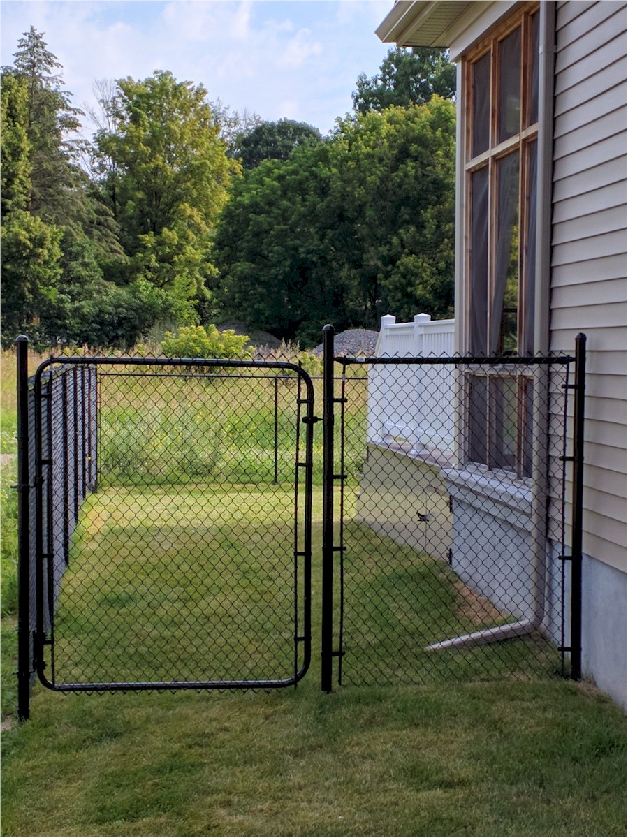 Capital Deck And Fence - Chain Link Fence
